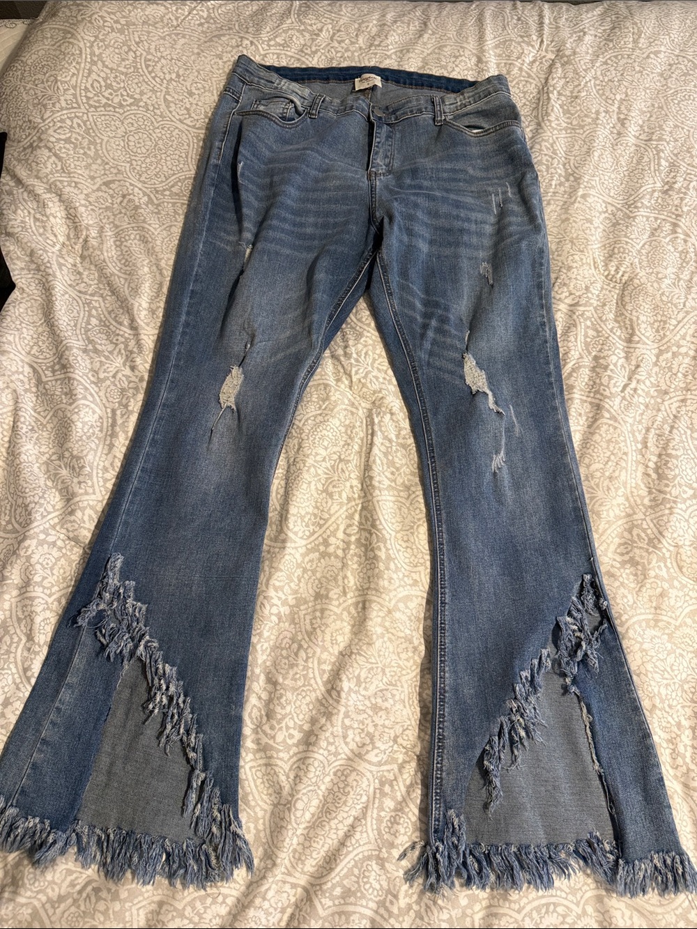Hayden Distressed Blue Flared Jeans with Frayed Hem Women’s 1XL Approx 14-16